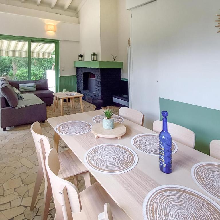 Gorgeous Home In Lege-Cap-Ferret With Wifi - Maison de Vacances 2 Chambres - 4
