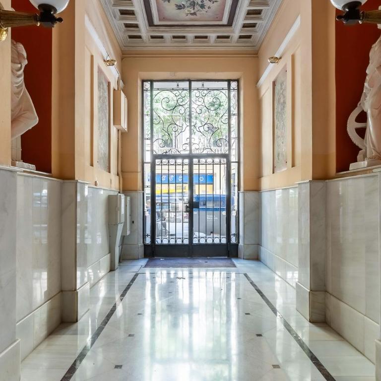 Canela Homes BARCELONA CASP - Apartment with Balcony - 40