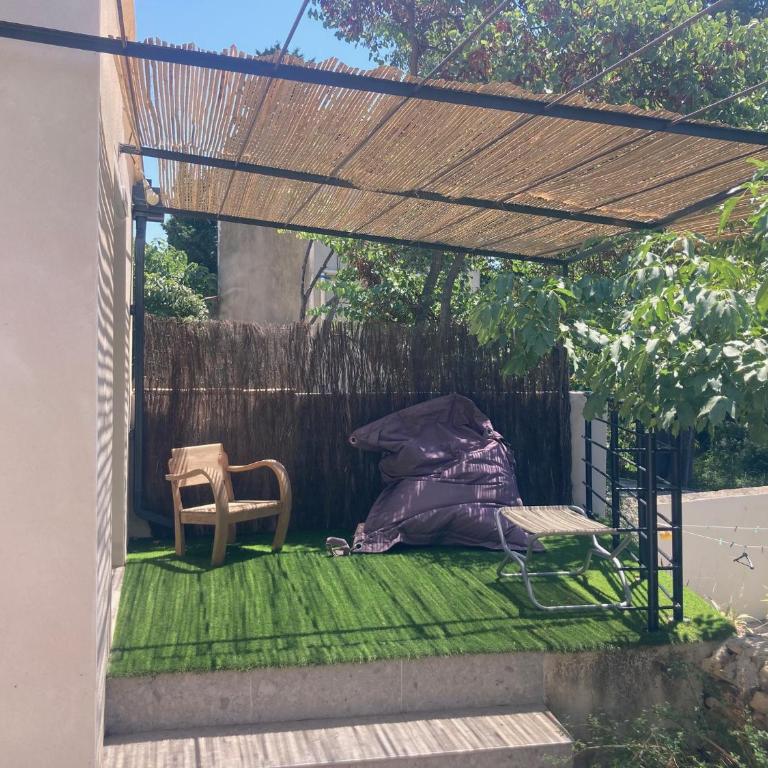 Le mazet des 3 piliers - Villa - 14