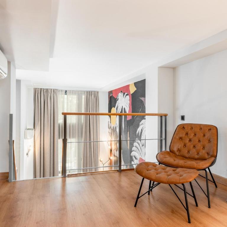Smartr Madrid Las Ventas - One Bedroom Duplex Apartment - 6