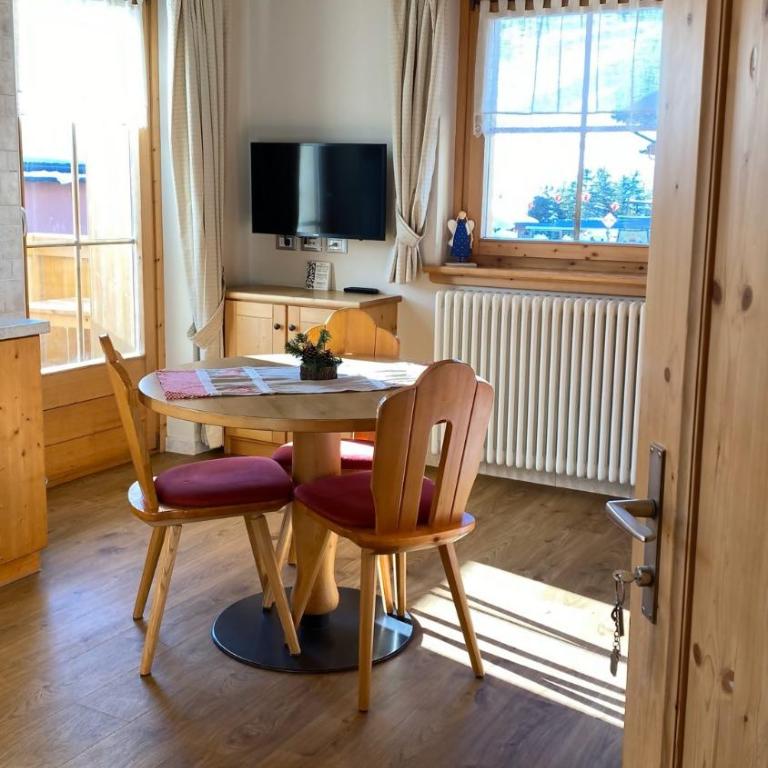 Abete Rosso by Livigno Accomodation - Appartamento con Balcone - 1