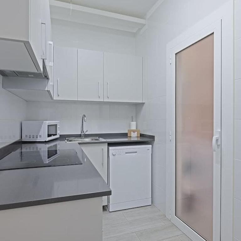 Alcam Baro - Three-Bedroom Apartment - 4