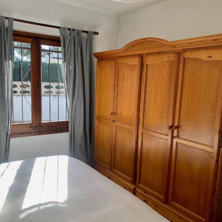 Casita rústica con jardín y piscina - Two-Bedroom House - 10