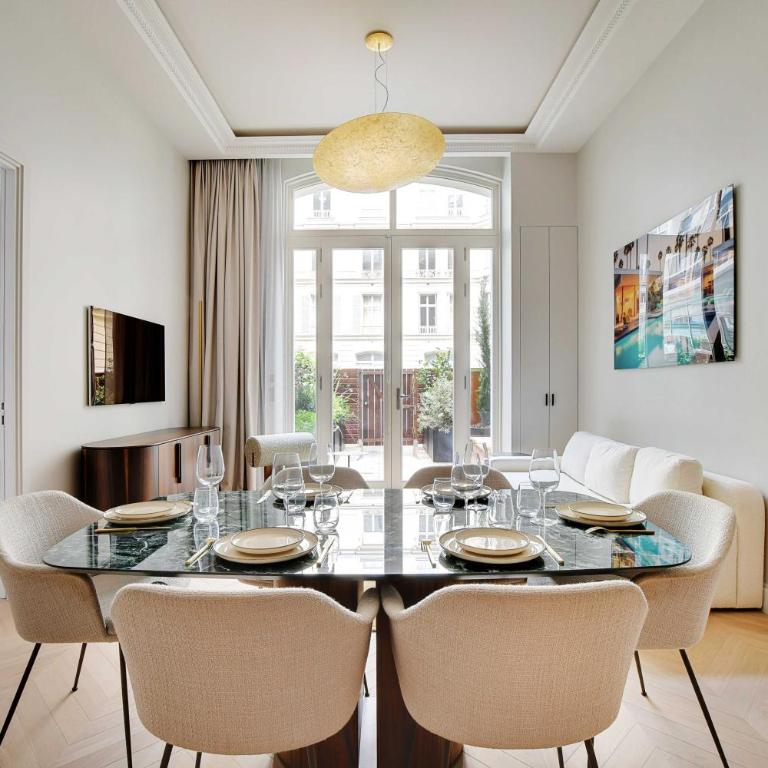 Luxury Apartment - 2BR-4P - GeorgeV-Champs Elysees - Two-Bedroom Apartment - 5