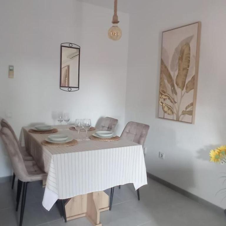 Margaritas25 - Two-Bedroom Apartment with Terrace - 6