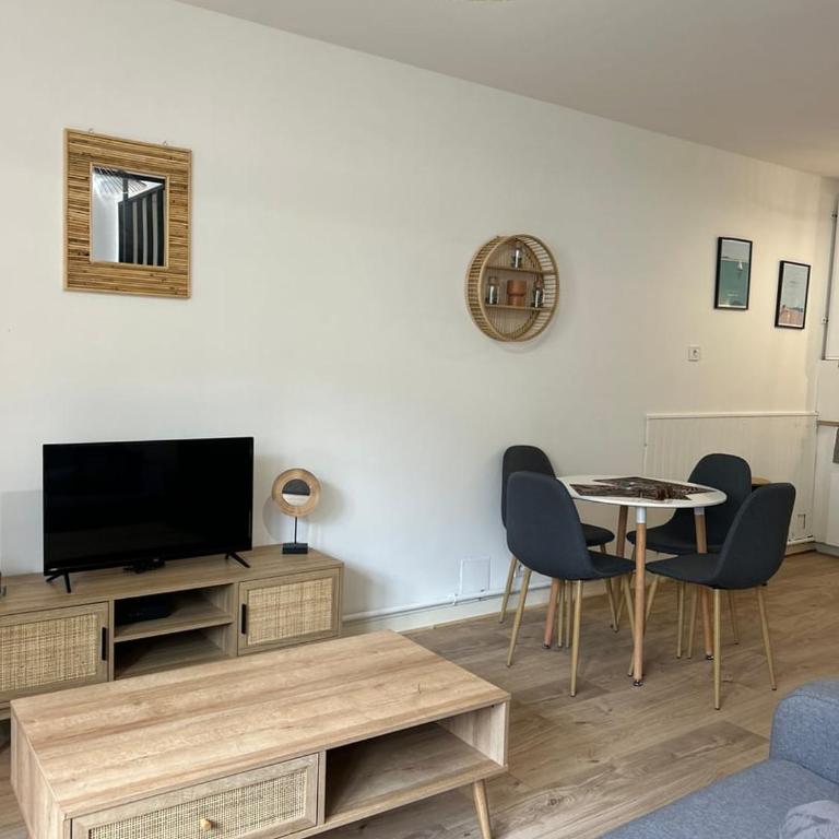Les Carmélites : central à 5 min à pied de la Gare - Appartement 1 Chambre - 9