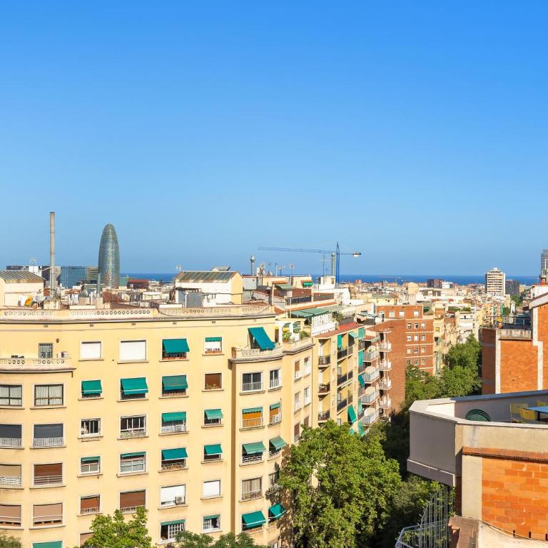 Sunny 3BR2BA w Private Terrace AC - Apartamento con terraza - 10