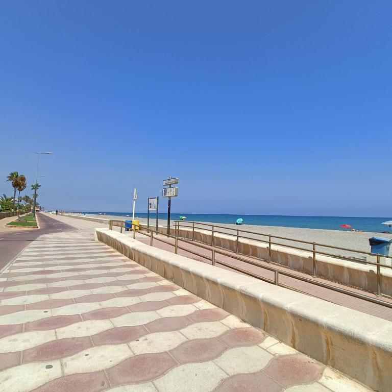 Tropicana Suite con salida directa al mar y piscina - One-Bedroom Apartment - 29