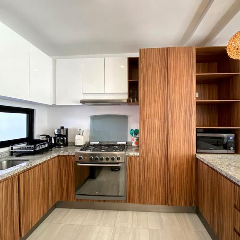 Casa Makul by Andiani Travel - Four-Bedroom House - 15