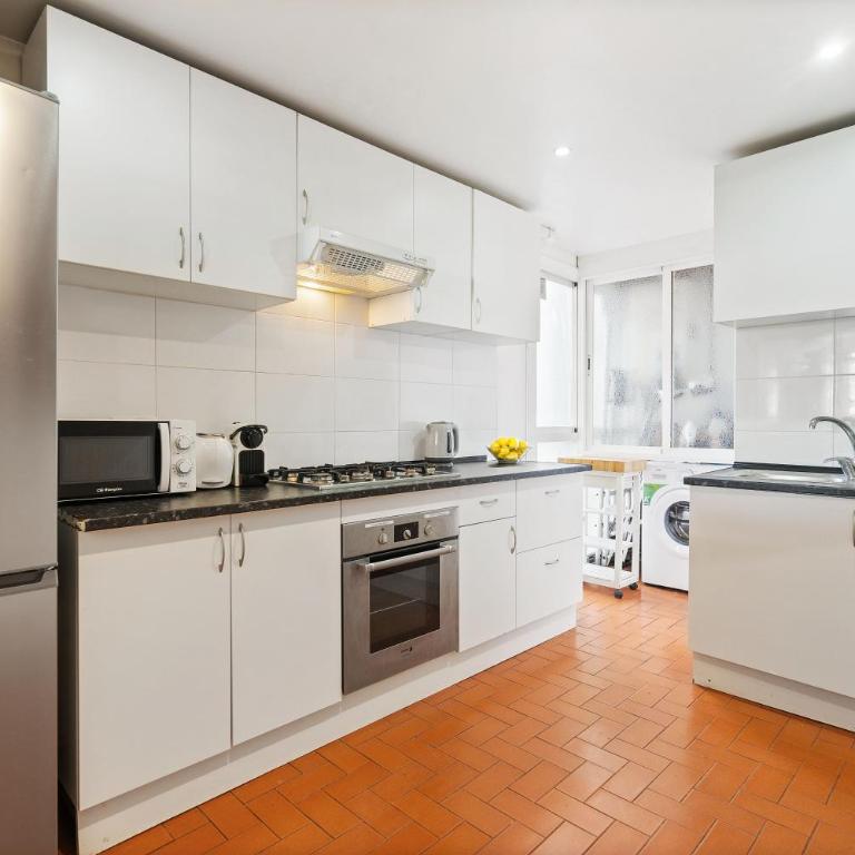 Sunny 3BR2BA w Private Terrace AC - Apartamento con terraza - 12
