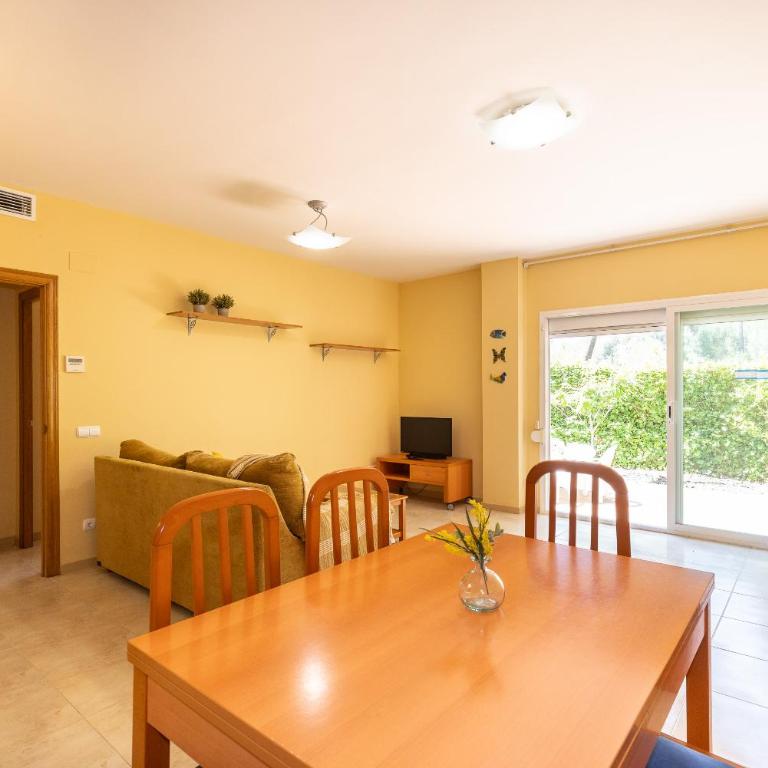 UHC GOLDEN PINEDA APARTMENTS - Two-Bedroom Apartment - 3