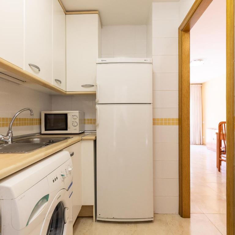 UHC GOLDEN PINEDA APARTMENTS - Two-Bedroom Apartment - 23
