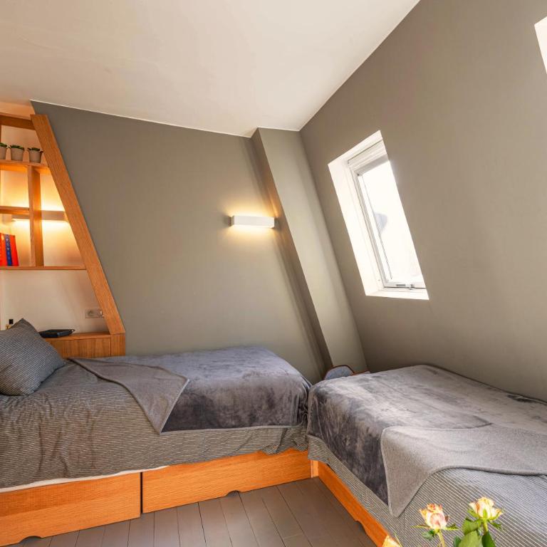 1min Walk From Champs Elysées - Avenue Montaigne - AC - Self-Checkin - Working Desk - Appartement 2 Chambres - 5