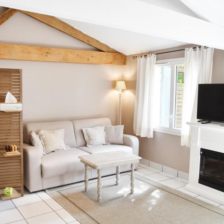 Gîte avec piscine et jardin Le Cosy - Les Bergeronnettes Bergerac - Apartment mit Terrasse - 9