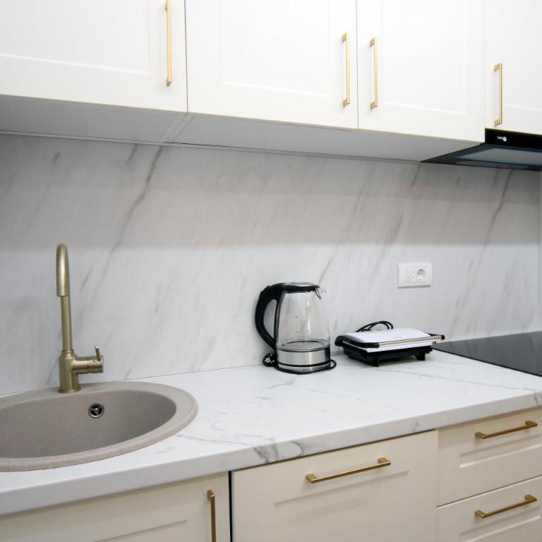 Venima luxury Seaview Pine Apartment - Two-Bedroom Apartment with Sea View - 47
