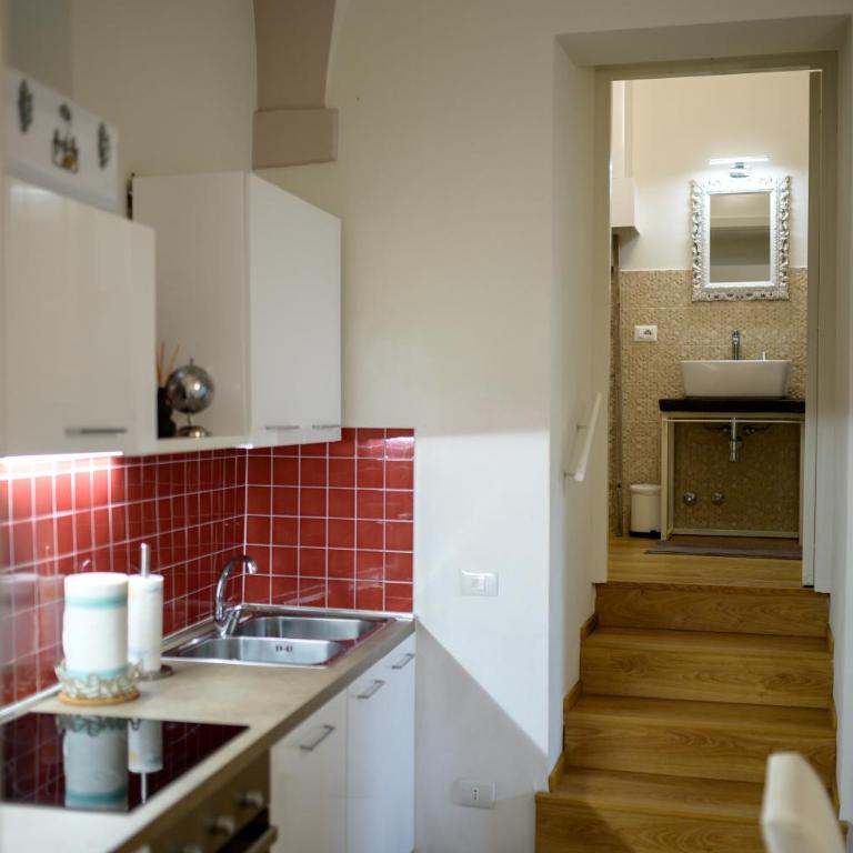 Via Giotto, 5 - Appartamento con 1 Camera da Letto - 25