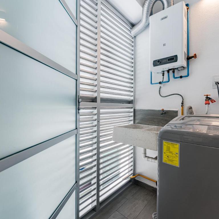 The Cozy Corner Apartment near Condesa, Roma and Chapultepec Park - Two-Bedroom Apartment - 7