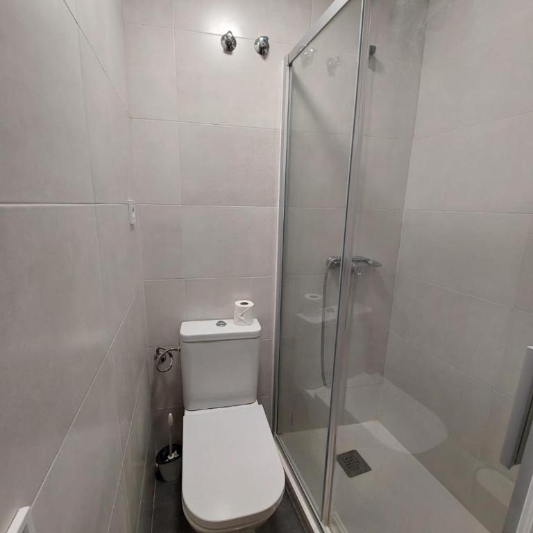 Habitaciones Universal - Double Room with Private Bathroom - 1
