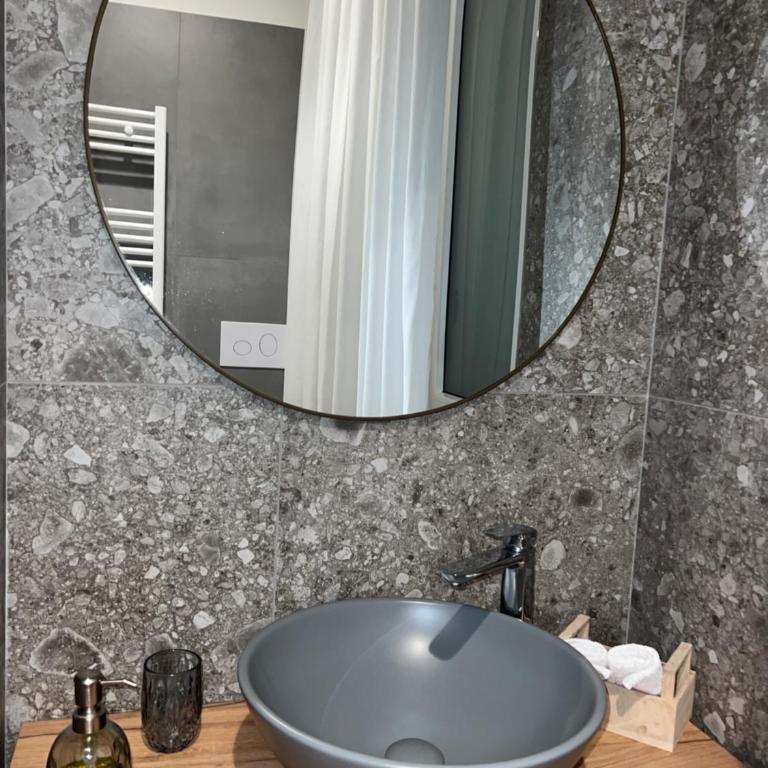CUORE - LUXURY ROOMS - Camera Matrimoniale con Bagno Privato - 3