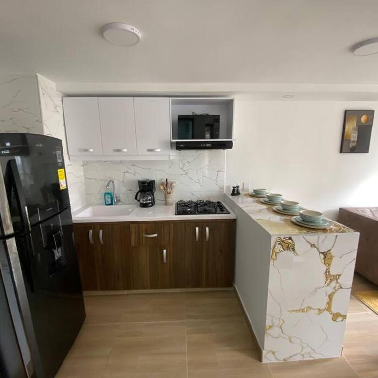 Apartamento de lujo Fontibón cerca al aeropuerto y terminal de transportes - Apartamento de 2 dormitorios - 28