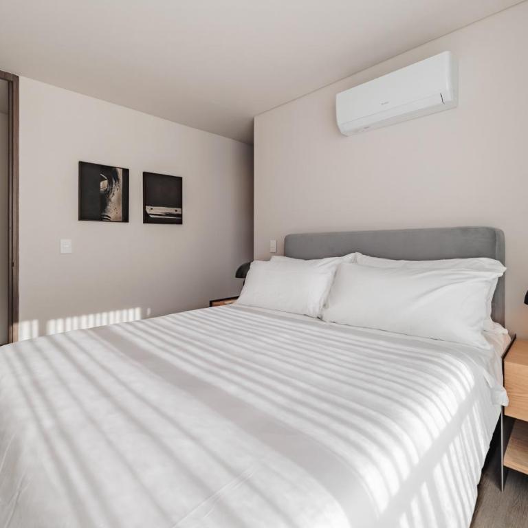 Impresionantes aptos en Edificio Morph con vista increíble a El Poblado - Habitación Triple con vistas a la ciudad - 22