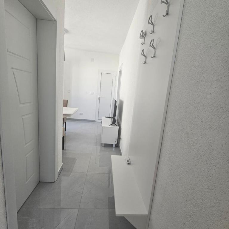 Nela - Two-Bedroom Apartment - 7