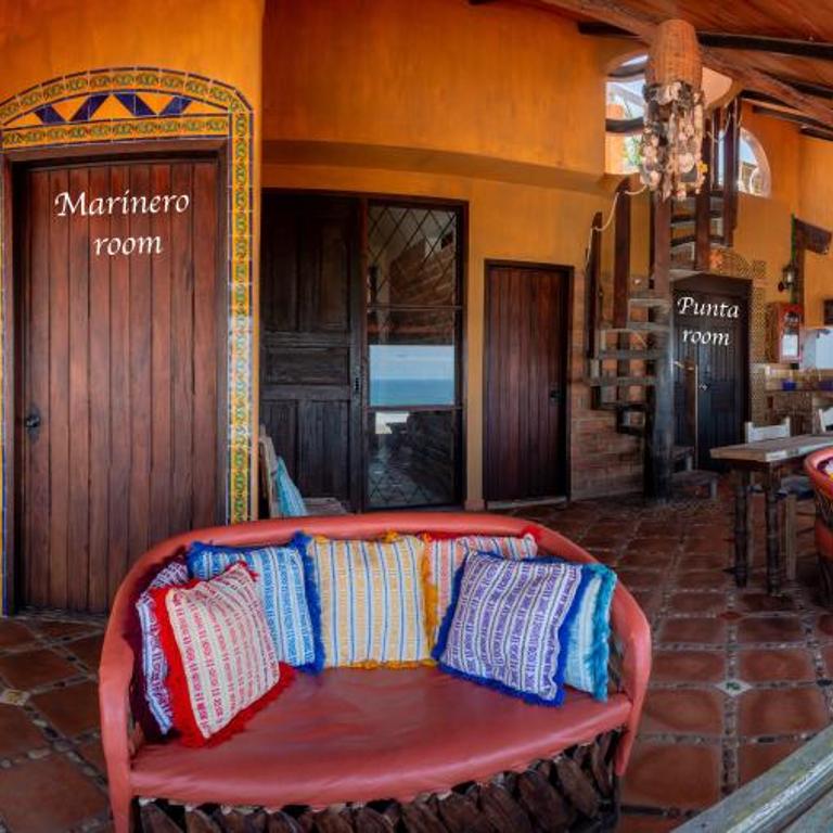 Oceanview Guesthouse - Appartement 2 Chambres avec Terrasse et Vue sur la Mer - 6
