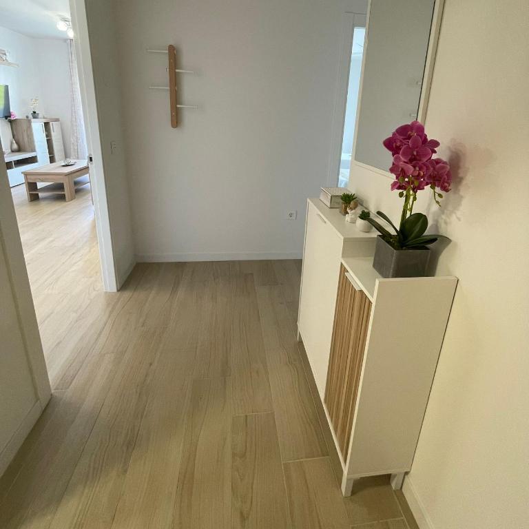 New Aires de Guadaiza apartment - Two-Bedroom Apartment with Mountain View - 33