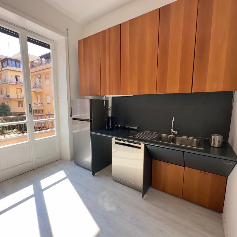 St Pietro city center near subway - Appartamento Deluxe con 2 Camere da Letto e Balcone - 12