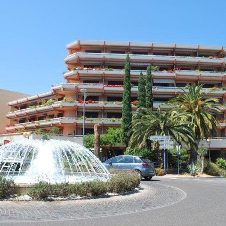 Charmant 2 pièces en centre-ville, 4 couchages, avec parking et climatisation - FR-1-803-65 - Apartment - 7