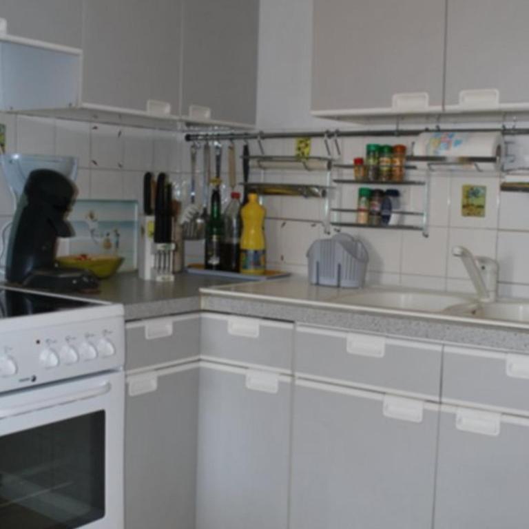 Charmant 2 pièces en centre-ville, 4 couchages, avec parking et climatisation - FR-1-803-65 - Apartment - 9