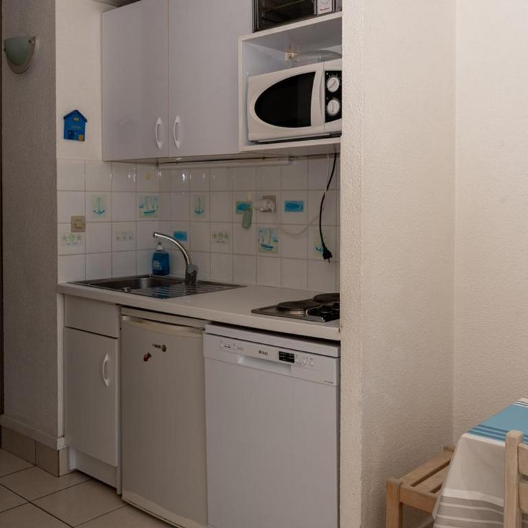 Studio 4 pers au Lavandou, animaux acceptés, parking - FR-1-803-63 - Estudio - 11