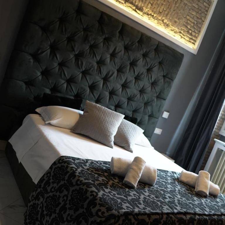 Rhome Luxury suite - Camera Matrimoniale Superior con Doccia - 2