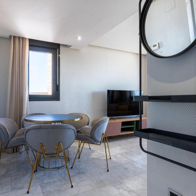 Smartr Madrid Las Ventas - One-Bedroom Apartment with Terrace - 3