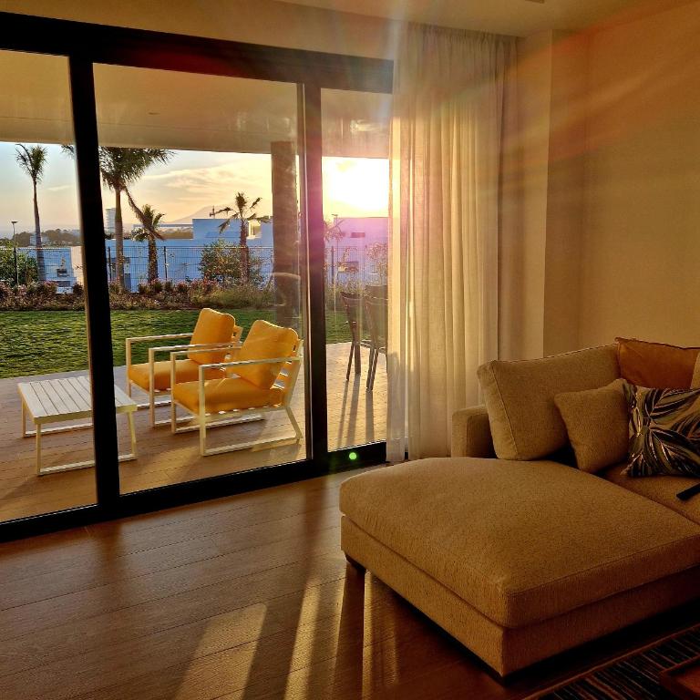 Elegant 3 Bedroom Home next to Santa Clara Golf - Three-Bedroom Apartment - 7