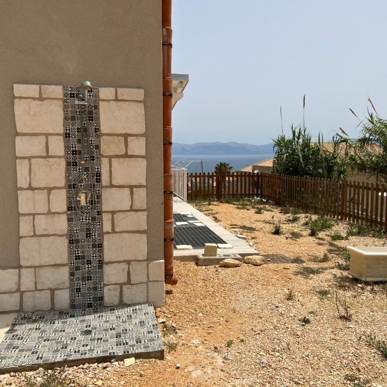 La Finestra sul Mare dello Zingaro - Camera Matrimoniale con Vista Parco - 21