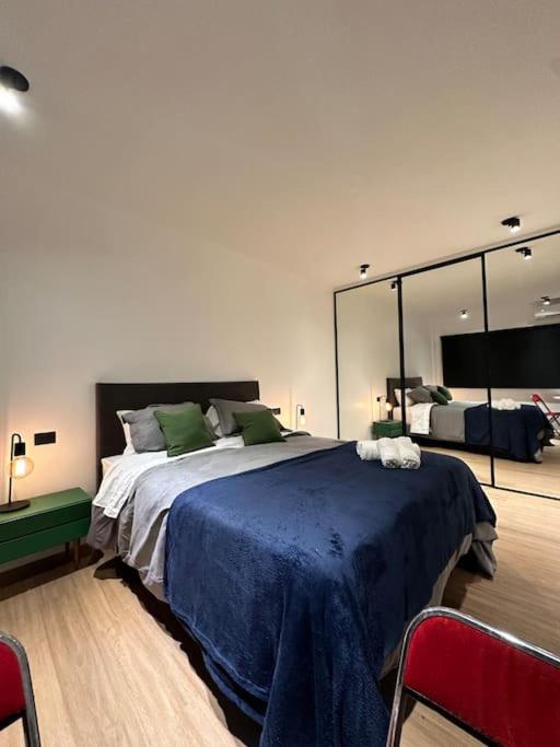 Downtown Suite Self Check In - Apartamento de 1 dormitorio - 2