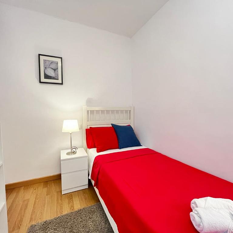 Exclusivo Terraza Tortosa Temporal - Five-Bedroom Deluxe Apartment - 54