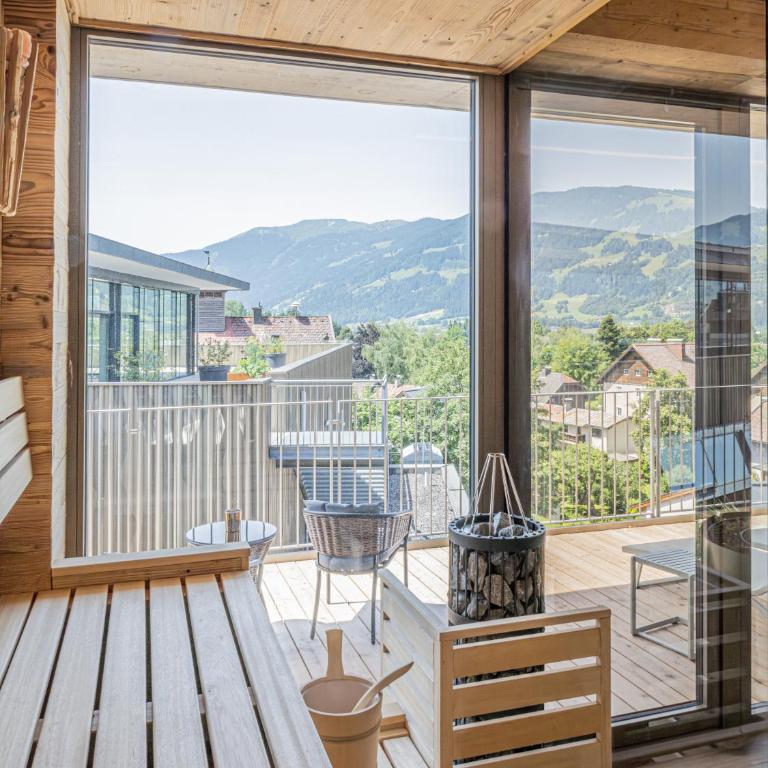 Hotel DAS SAAL - Suite mit Kingsize-Bett und Balkon - 22