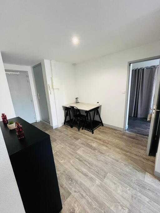 T2- Le François III - Proche Centre ville - Appartement 1 Chambre - 11