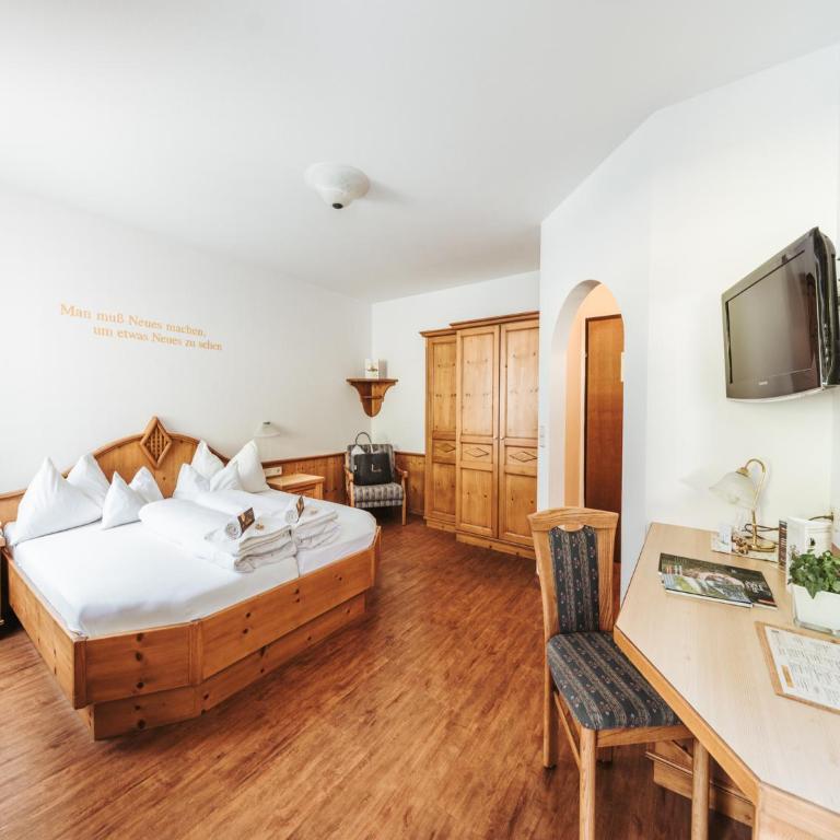 Regitnig - 4 Sterne Hotel und Chalets - Economy Doppelzimmer - 3