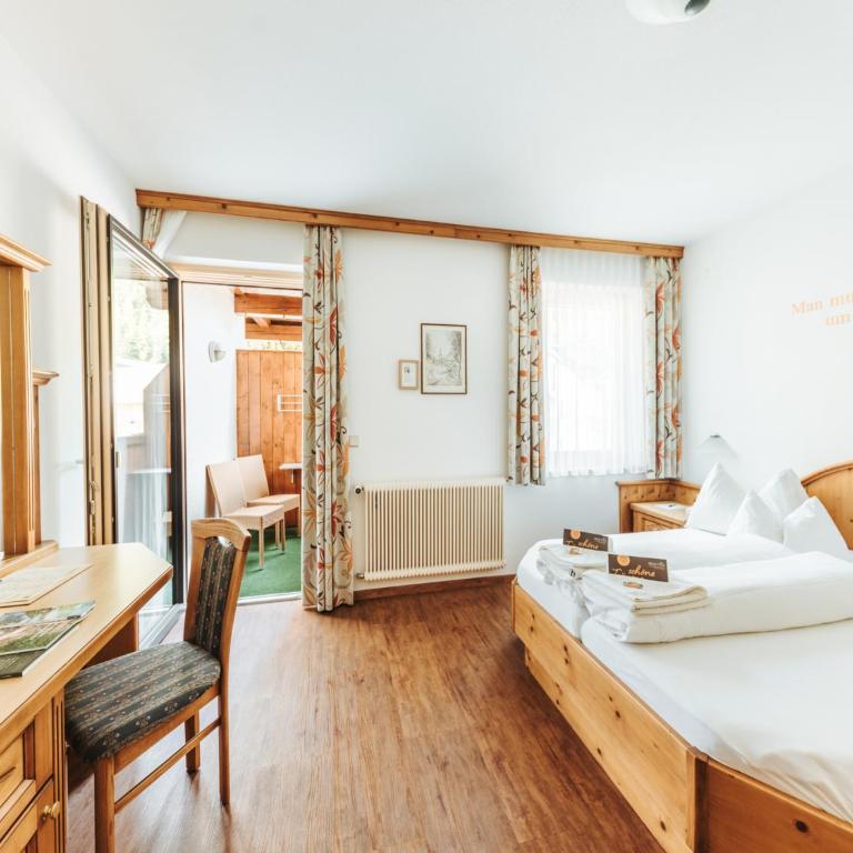 Regitnig - 4 Sterne Hotel und Chalets - Economy Doppelzimmer - 4