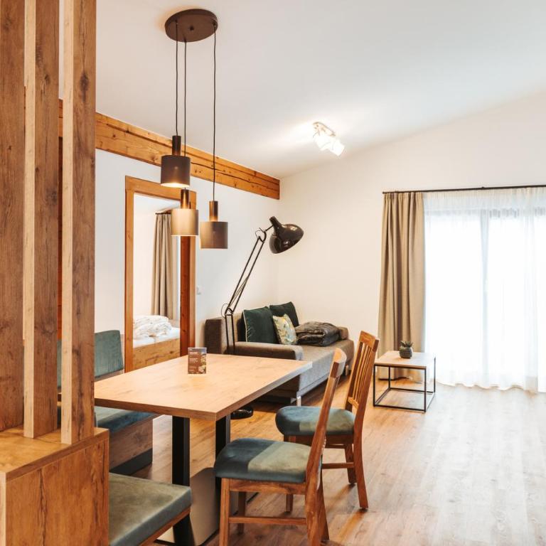 Regitnig - 4 Sterne Hotel und Chalets - Apartment mit 2 Schlafzimmern - 1