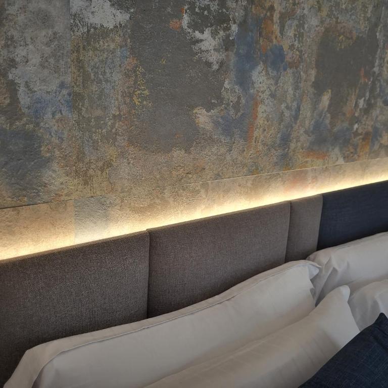 Attilio High Living Suites - Adults Only - Suite with Lake view and Balcony - 14