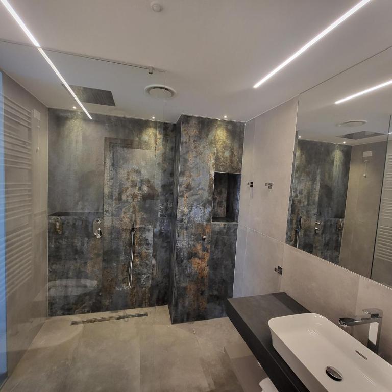 Attilio High Living Suites - Adults Only - Suite mit Seeblick und Patio - 19