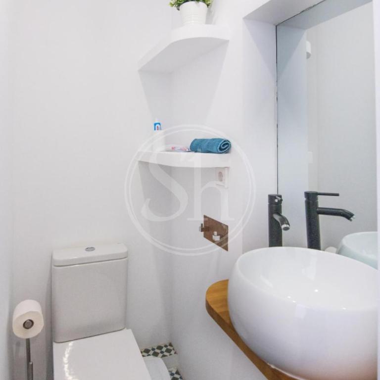 Acogedor apartamento en el Eixample - Two-Bedroom Apartment - 24