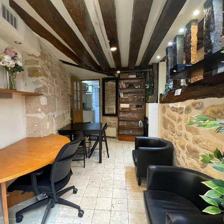 Amélie - Authentic 2BR Saint-André des Arts Historic Courtyard - Appartement 2 Chambres - 8