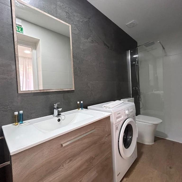Nice studio in Madrid URQ1 - Studio Apartment - 14