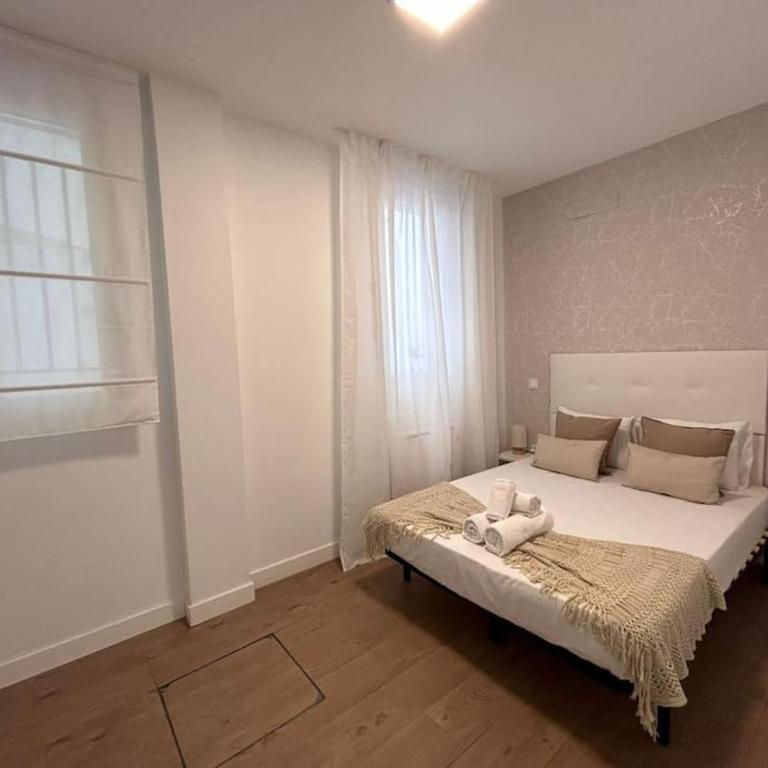 Beautiful flat in Madrid URQ2 - Two-Bedroom Apartment - 8