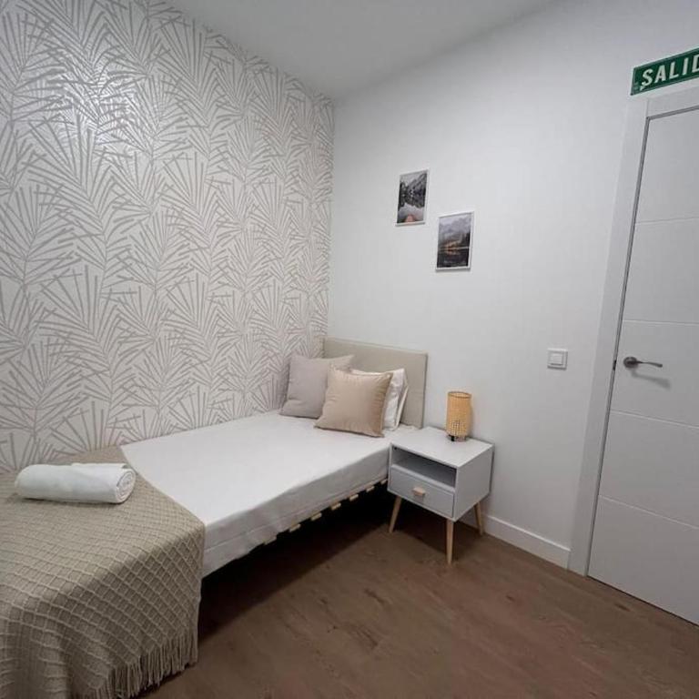 Beautiful flat in Madrid URQ2 - Two-Bedroom Apartment - 9